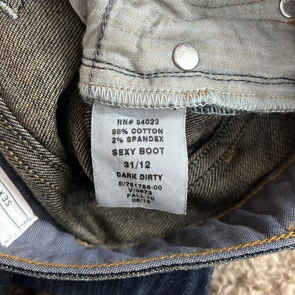 GAP Sexy Boot Jeans in Dirty Wash NWT 31/12 - Picture 13 of 13